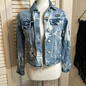 REFUGE S distressed and patched cropped jean jacket